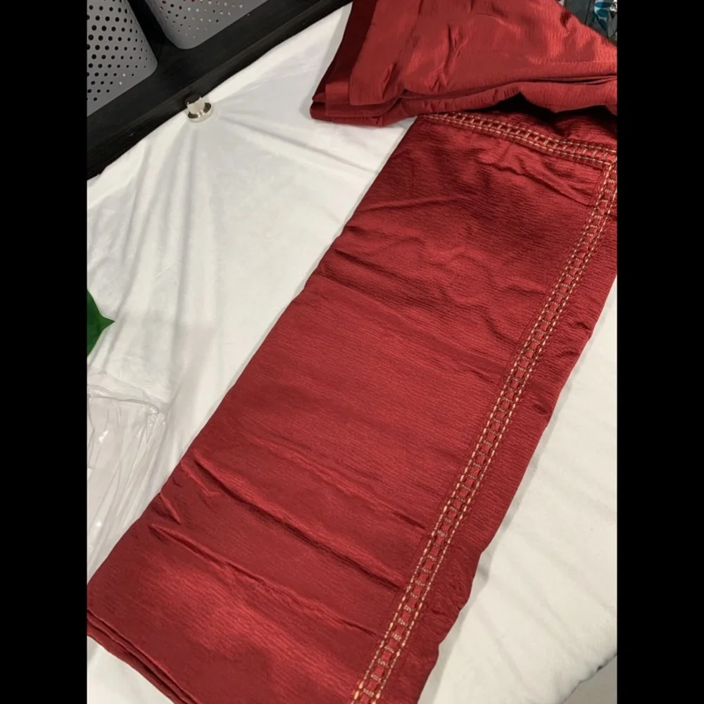 NIB Hotel Collection Luxe Border KING Duvet Cover‎ in Red